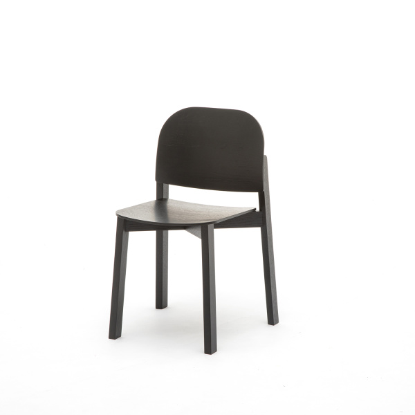 GoogleDrive_Polar-Chair-BLACK-1